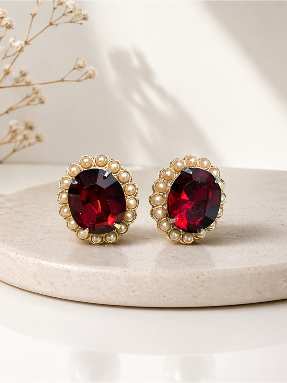 Vintage Coro stamped screw back Elegant faux red ruby and Gold coloured Earrings - Picture 2 of 12